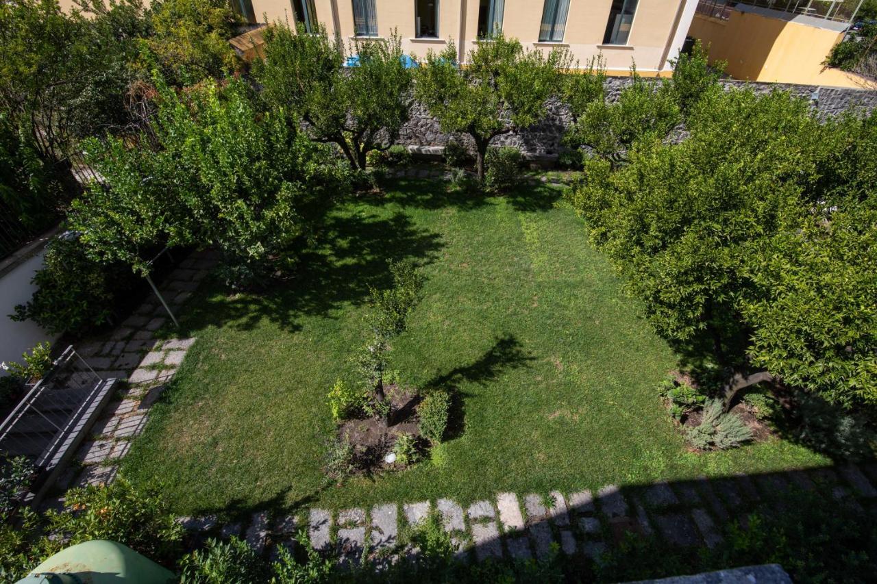 Bed and Breakfast Palazzo Caracciolo Del Sole Terzigno Exterior foto